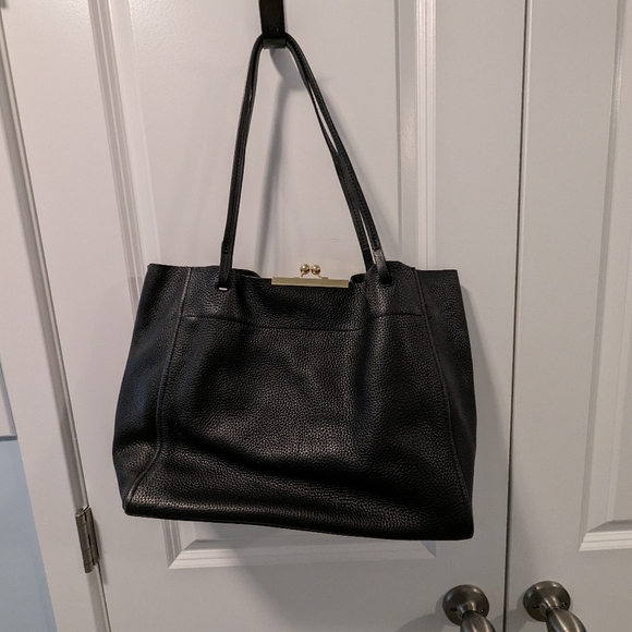 The Marc Jacobs Kiss Lock Tote - Picture 4 of 12